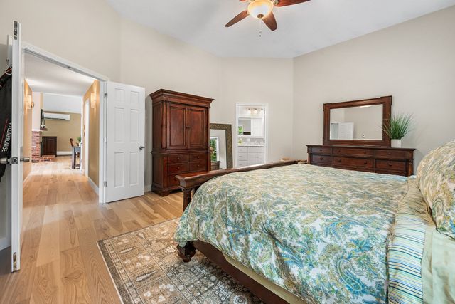 144 Baldwin St, Leicester, MA 01524