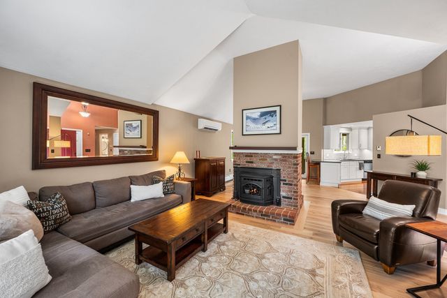 144 Baldwin St, Leicester, MA 01524