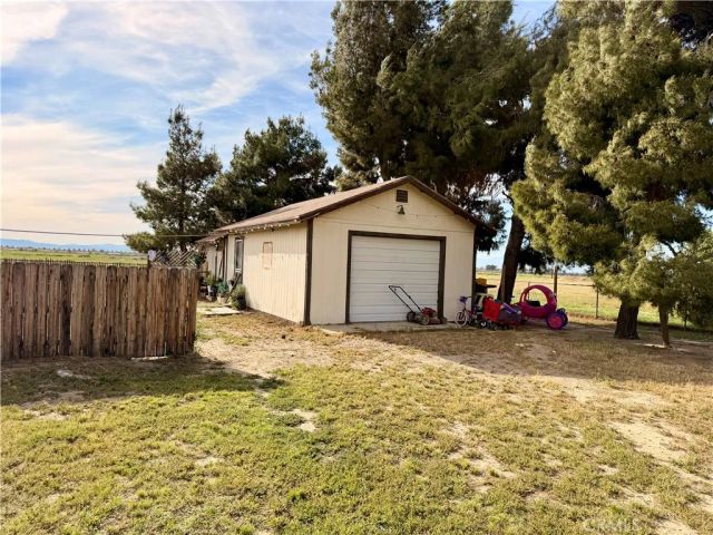 43127 40th East, Lancaster, CA 93535