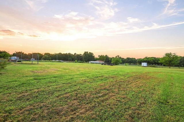 2455 County Road 700, Farmersville, TX 75442