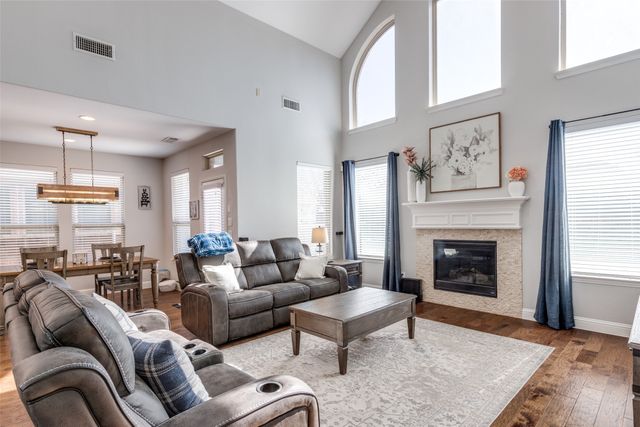 809 Llano Falls, Mckinney, TX 75071