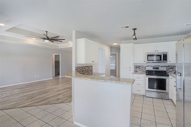 93 Summit Circle, Durant, OK 74701