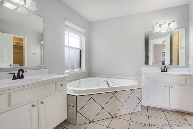 93 Summit Circle, Durant, OK 74701