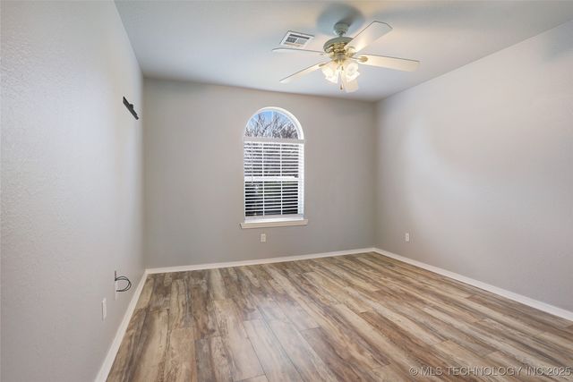 93 Summit Circle, Durant, OK 74701