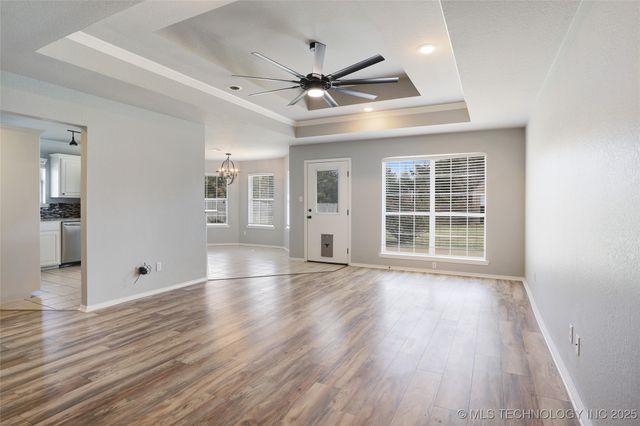 93 Summit Circle, Durant, OK 74701