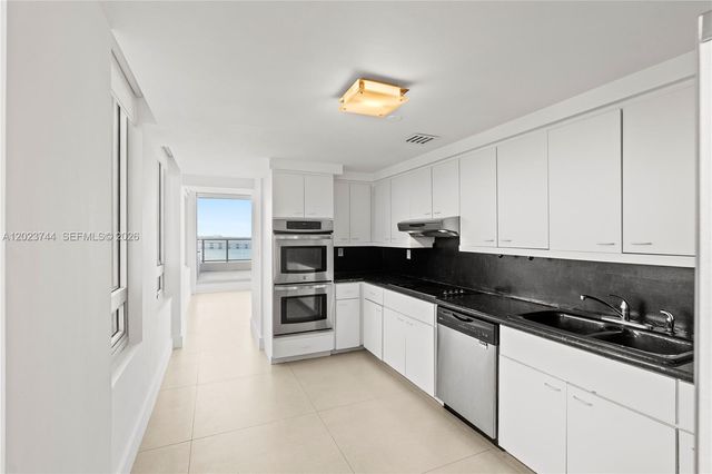 1541 Brickell Ave C1607, Miami, FL 33129