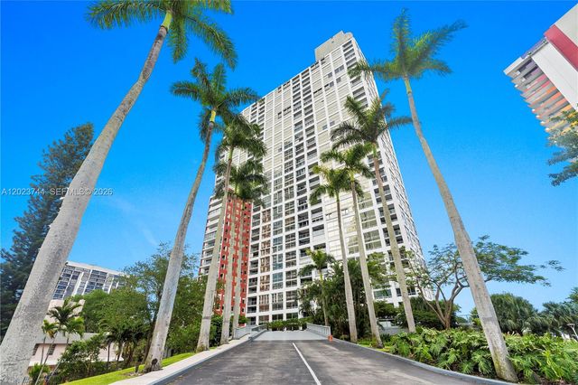1541 Brickell Ave C1607, Miami, FL 33129