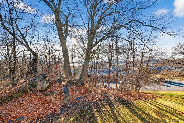 4 Colonial Road 96, Beacon, NY 12508