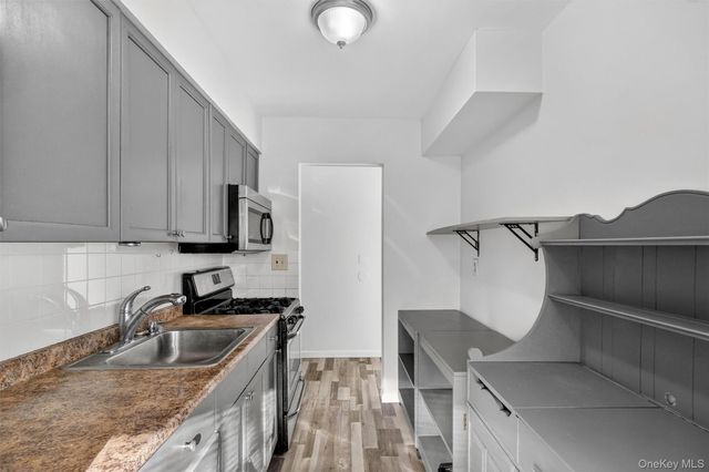 4 Colonial Road 96, Beacon, NY 12508