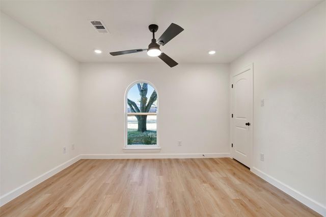 1211 Mere Drive, Pinehurst, TX 77362