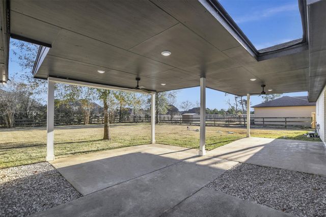 1211 Mere Drive, Pinehurst, TX 77362