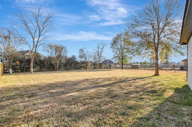 1211 Mere Drive, Pinehurst, TX 77362