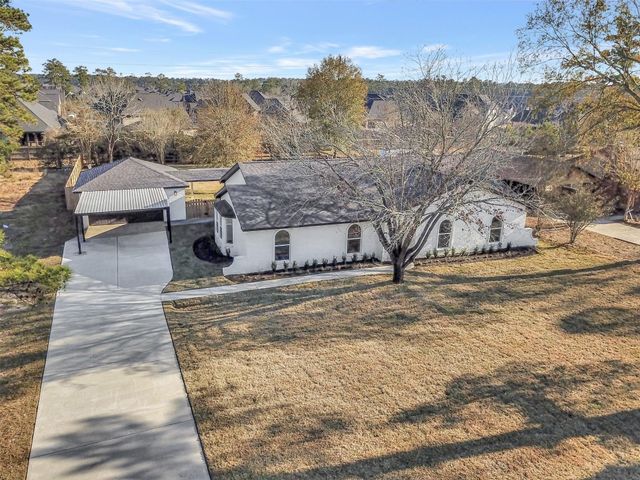 1211 Mere Drive, Pinehurst, TX 77362