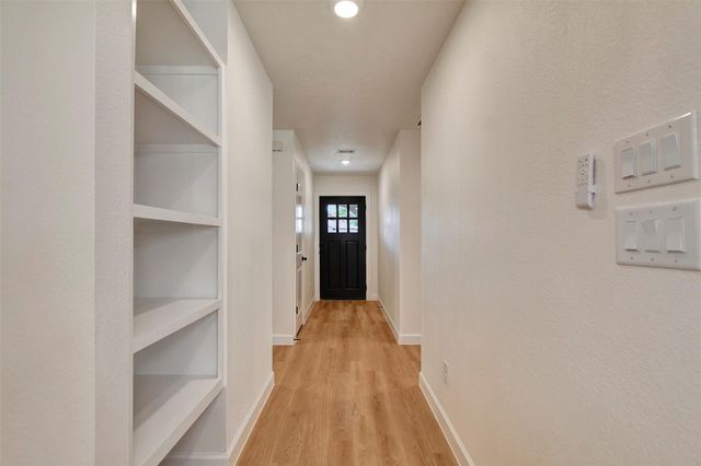 1211 Mere Drive, Pinehurst, TX 77362