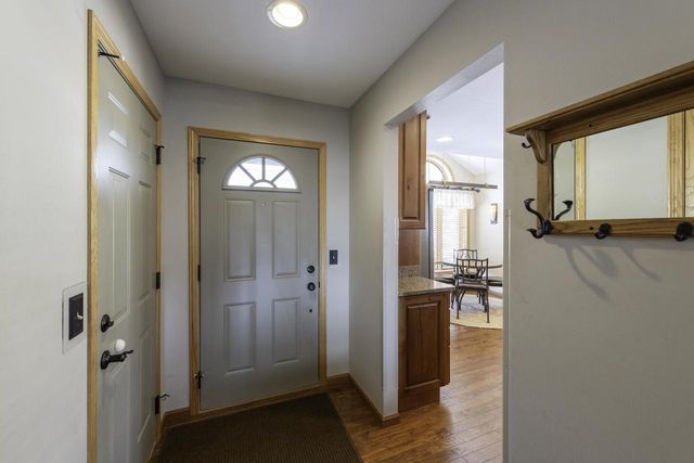 212 Yarrow Hill Drive, Cottage Grove, WI 53527