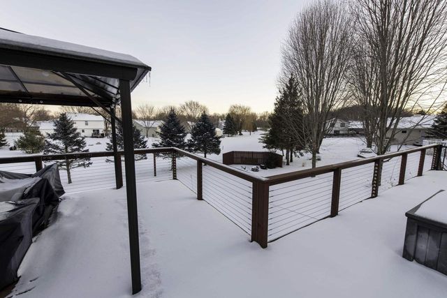 212 Yarrow Hill Drive, Cottage Grove, WI 53527