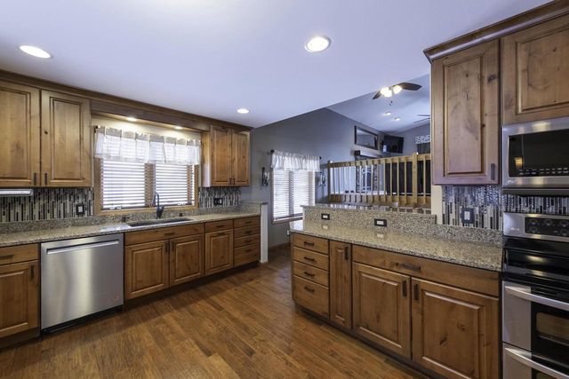 212 Yarrow Hill Drive, Cottage Grove, WI 53527