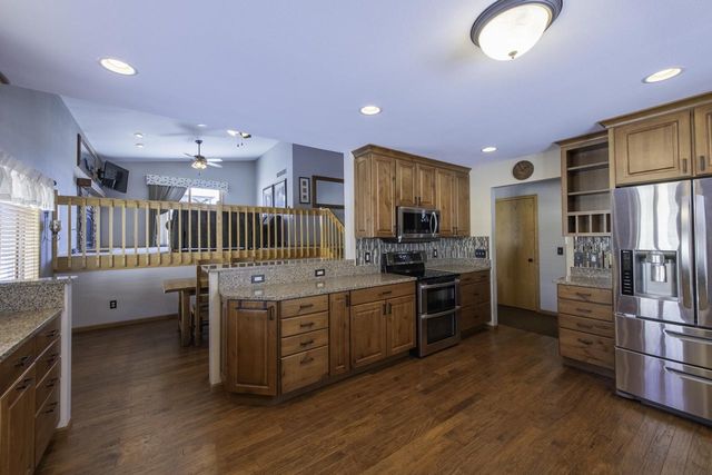 212 Yarrow Hill Drive, Cottage Grove, WI 53527