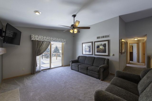 212 Yarrow Hill Drive, Cottage Grove, WI 53527