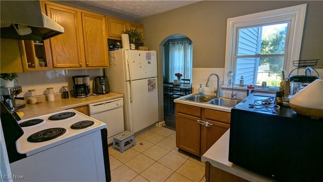 4558 17th Street NW, Canton, OH 44708