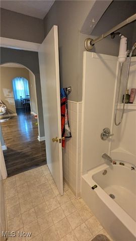 4558 17th Street NW, Canton, OH 44708