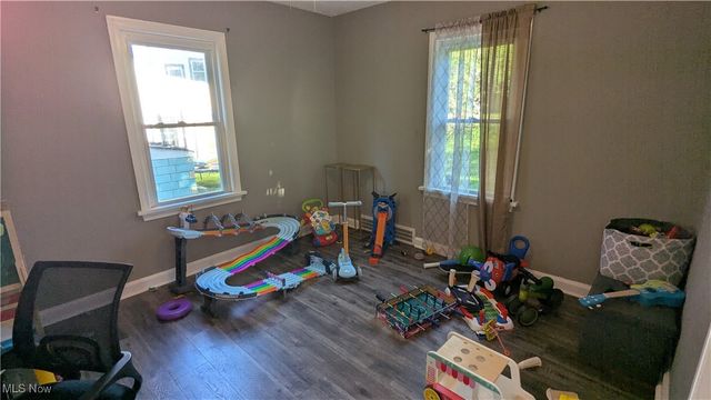 4558 17th Street NW, Canton, OH 44708