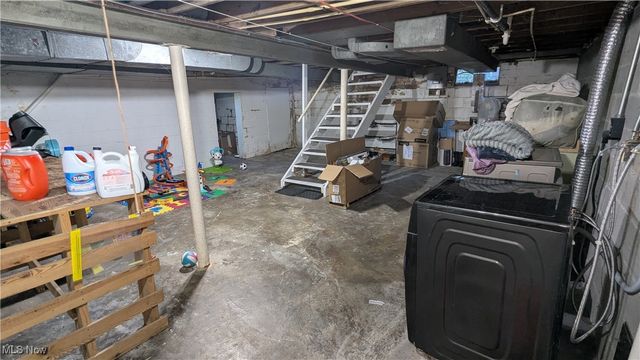 4558 17th Street NW, Canton, OH 44708