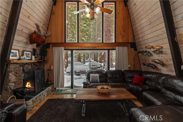 764 Crestwood, Big Bear Lake, CA 92315