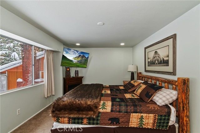 764 Crestwood, Big Bear Lake, CA 92315