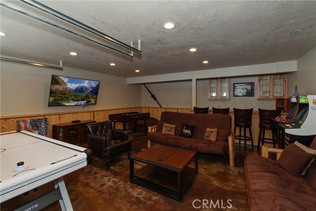 764 Crestwood, Big Bear Lake, CA 92315