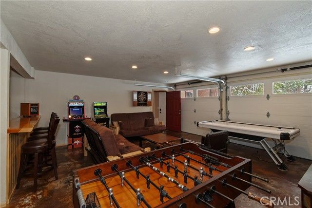 764 Crestwood, Big Bear Lake, CA 92315