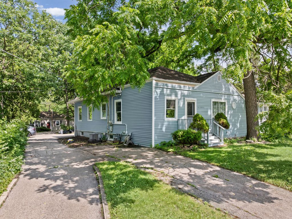 43 S Cedar Street, Palatine, IL 60067