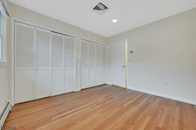 26 Alpine Dr, Wayne Twp., NJ 07470