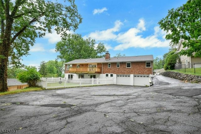 26 Alpine Dr, Wayne Twp., NJ 07470