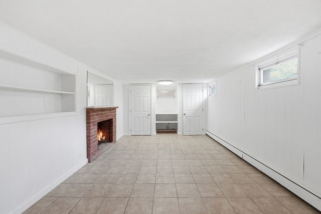 8 Wilson St, Wellesley, MA 02482