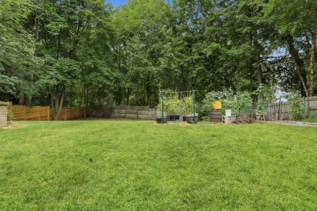 8 Wilson St, Wellesley, MA 02482