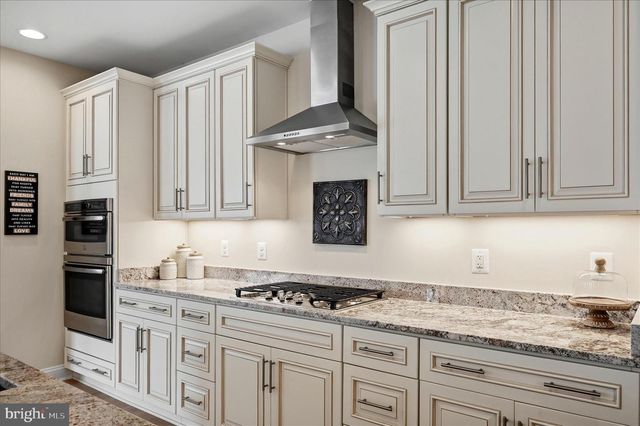 136 MALLARD DR, Lake Frederick, VA 22630