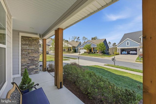 136 MALLARD DR, Lake Frederick, VA 22630