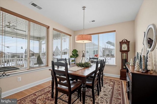 136 MALLARD DR, Lake Frederick, VA 22630