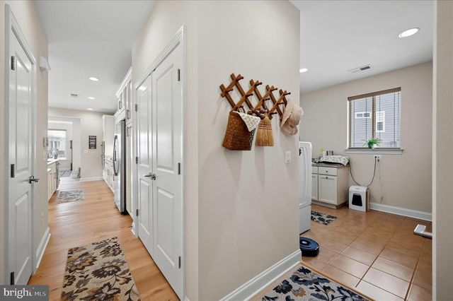 136 MALLARD DR, Lake Frederick, VA 22630