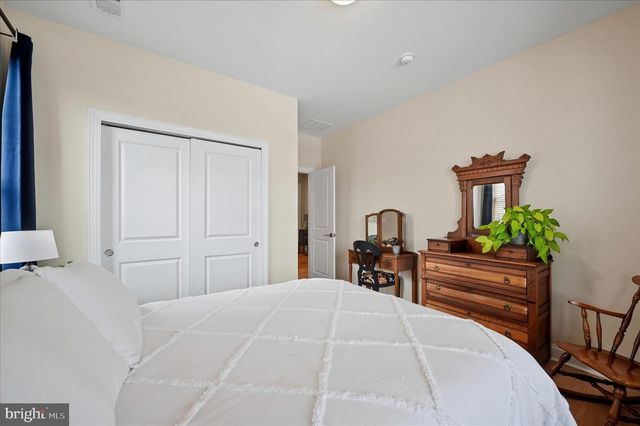 136 MALLARD DR, Lake Frederick, VA 22630