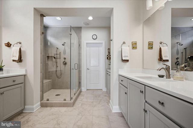 136 MALLARD DR, Lake Frederick, VA 22630