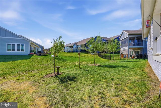 136 MALLARD DR, Lake Frederick, VA 22630