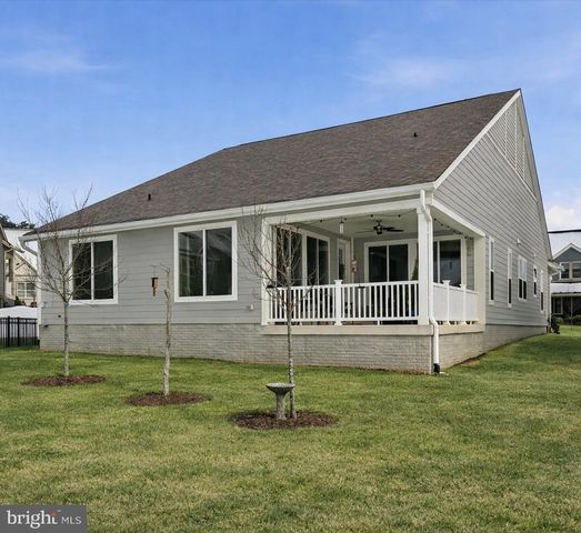 136 MALLARD DR, Lake Frederick, VA 22630