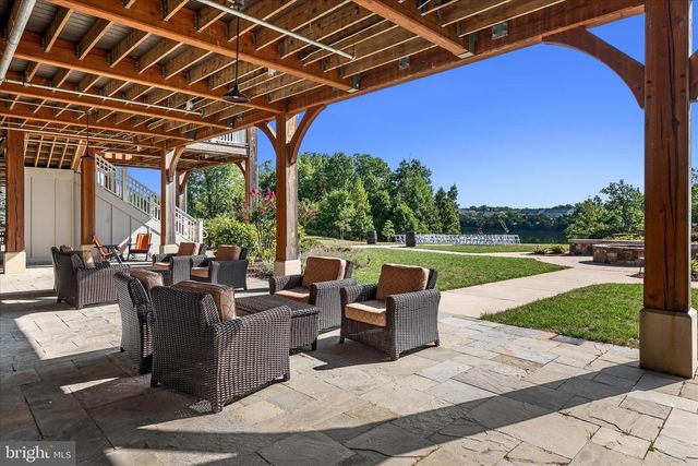 136 MALLARD DR, Lake Frederick, VA 22630