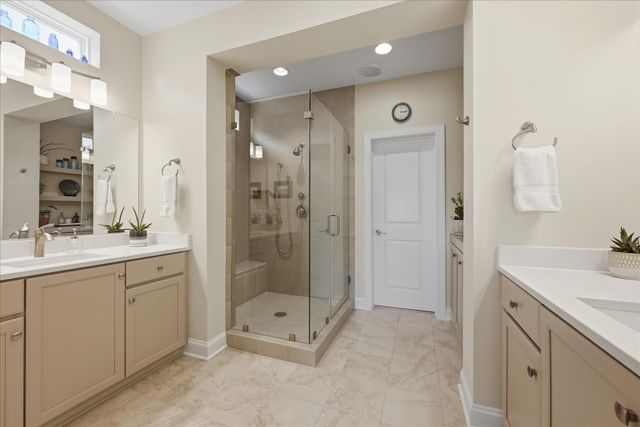 136 MALLARD DR, Lake Frederick, VA 22630