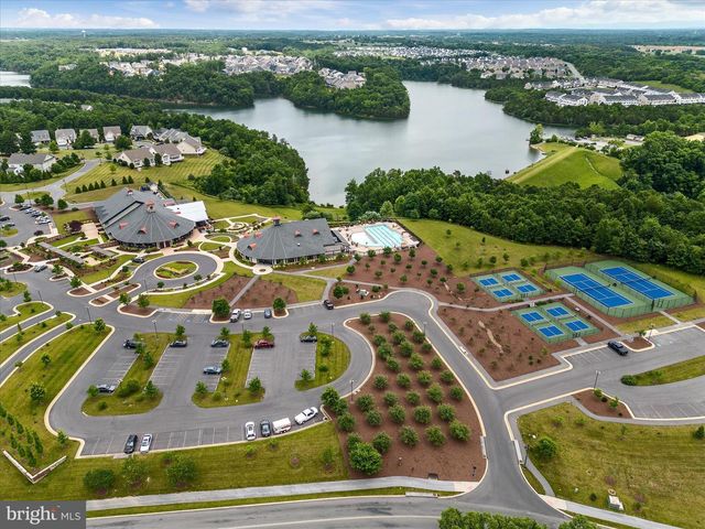 136 MALLARD DR, Lake Frederick, VA 22630