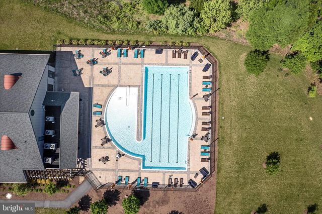 136 MALLARD DR, Lake Frederick, VA 22630