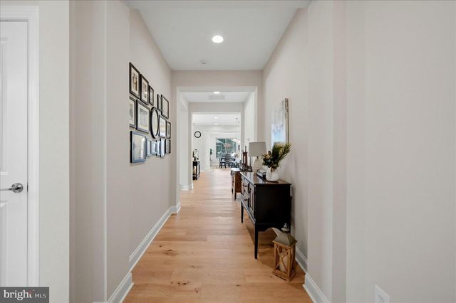 136 MALLARD DR, Lake Frederick, VA 22630