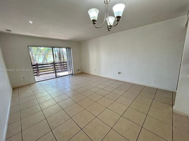 7483 SW 82nd St A203, Miami, FL 33143